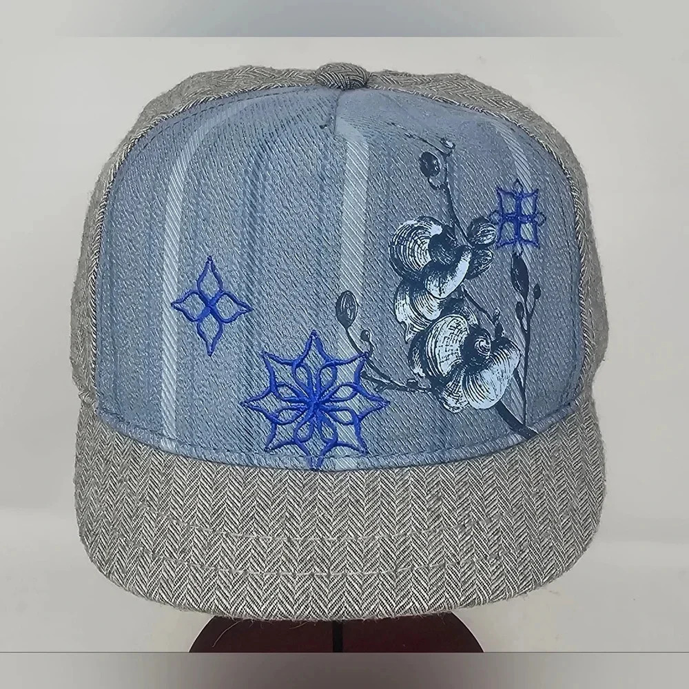 Goorin Bros Sand Cassel Kids Blue/Pink/Gray Adjustable Hat 2010 NWT